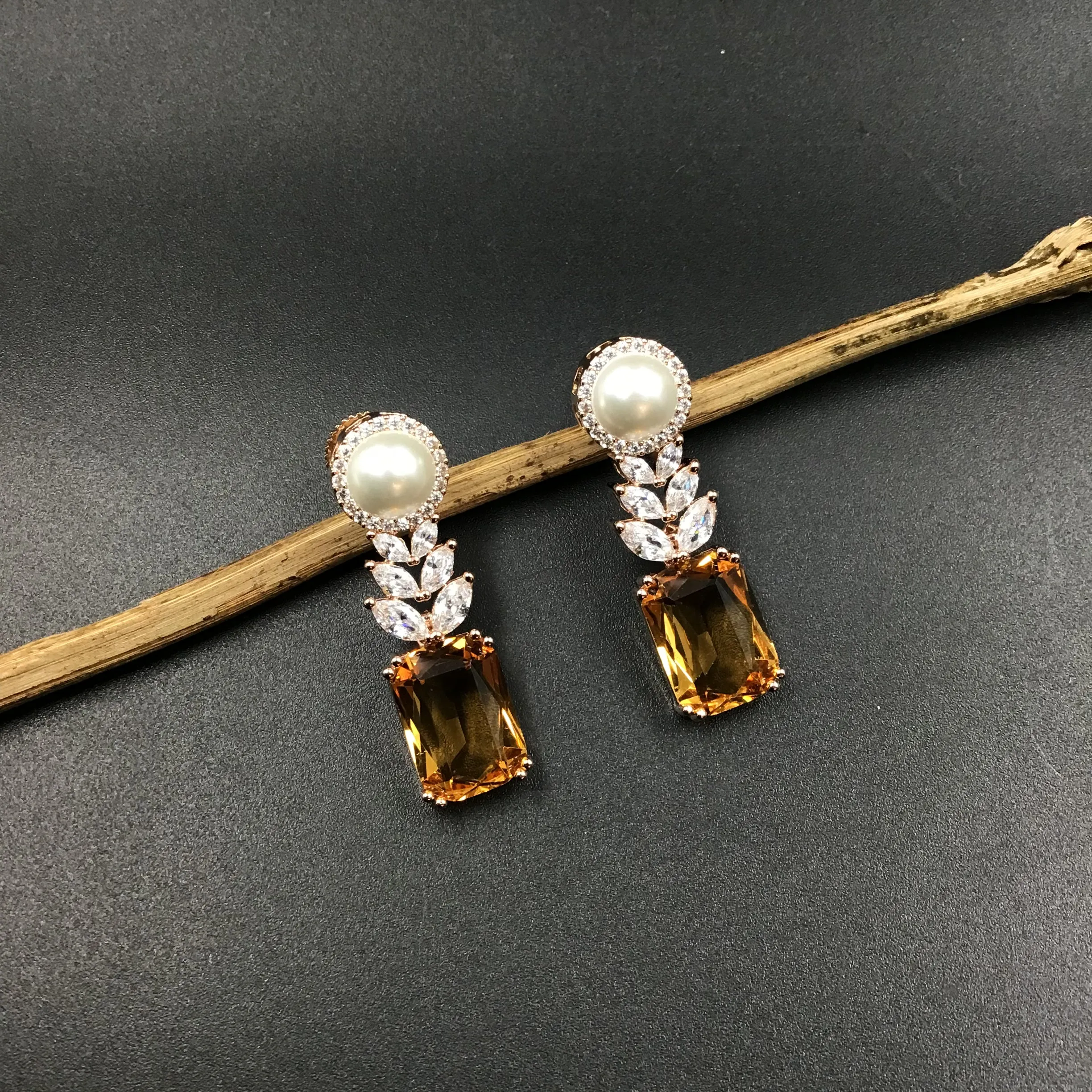 Rose Gold Polish Zircon/AD Earring 6713-69