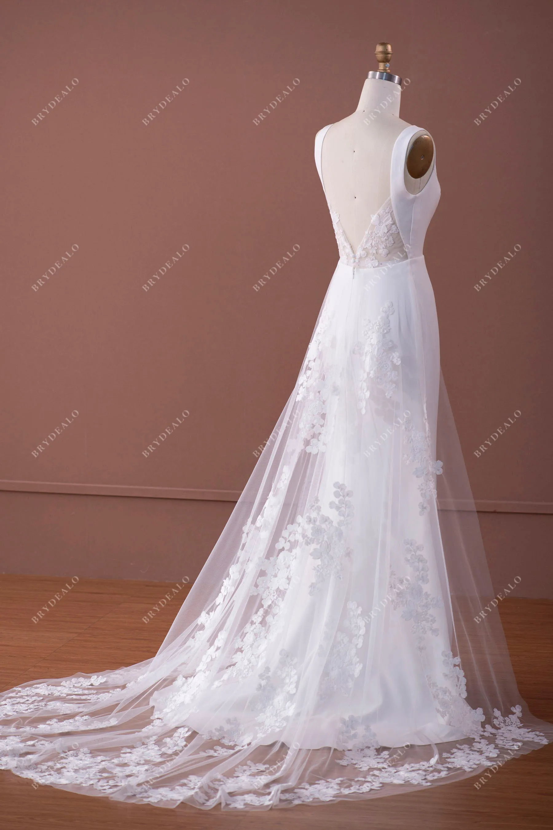 Stylish Crepe Mermaid Wedding Dress