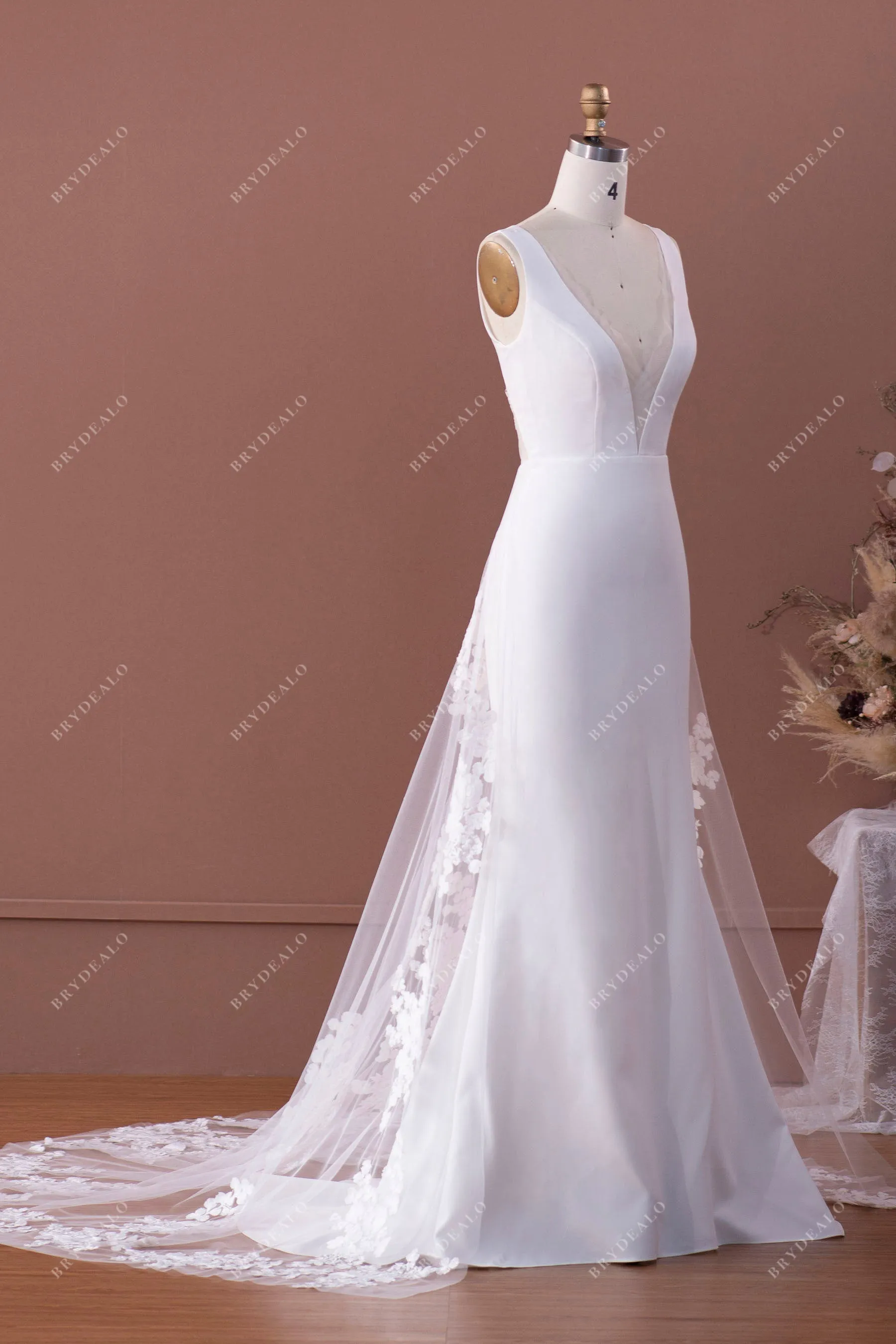 Stylish Crepe Mermaid Wedding Dress